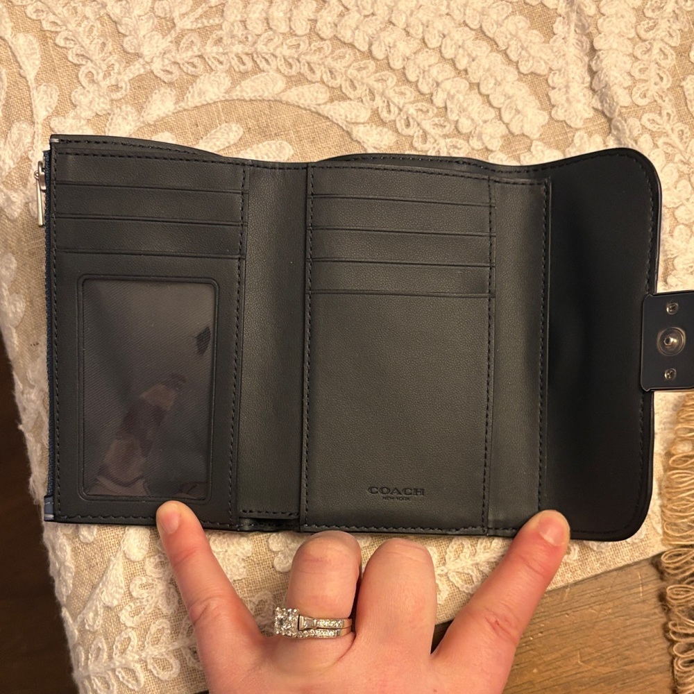 Coach Grace Medium Wallet - Picture 2 of 6